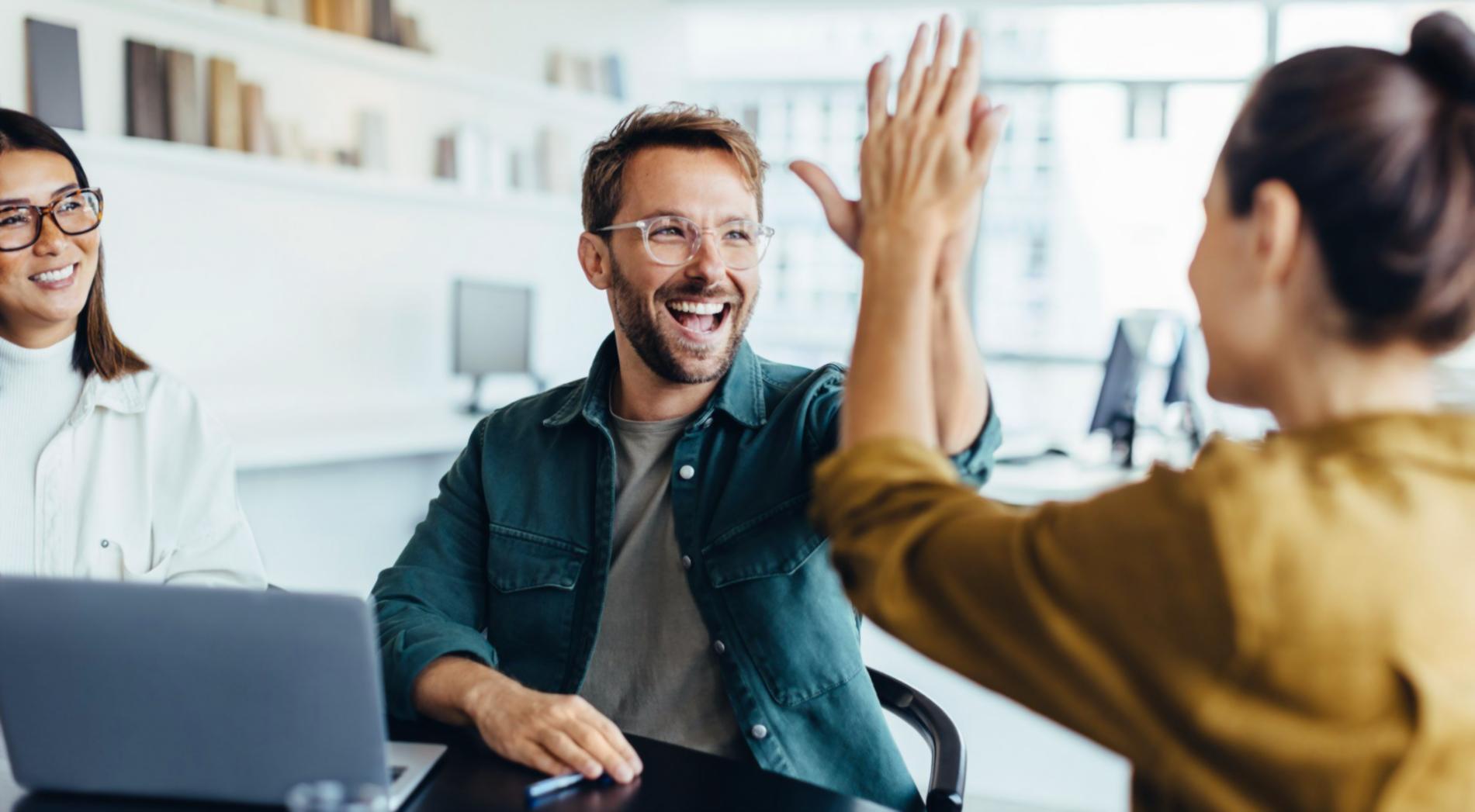 Análisis financiero y gráficos de tendencias